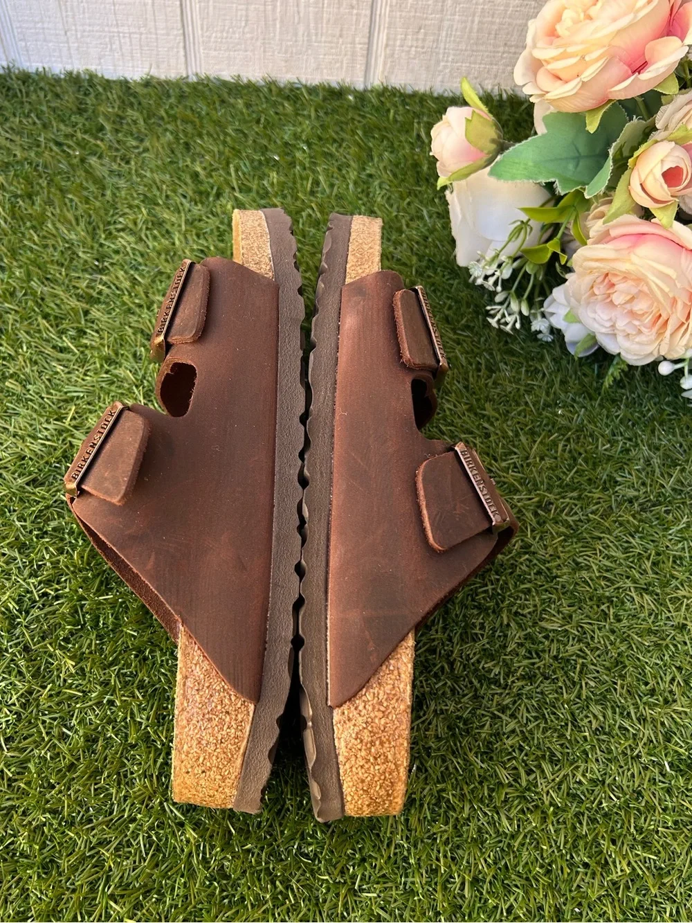 BIRKENSTOCK Arizona habana oiled leather 38 US 7-7.5 brown gently used/ unisex